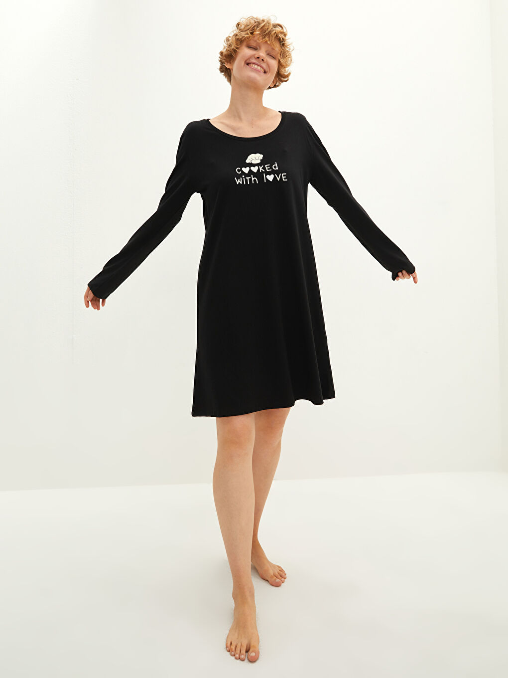 LCW DREAM Crew Neck Printed Long Sleeve Cotton Nightgown -W19109Z8-CVL