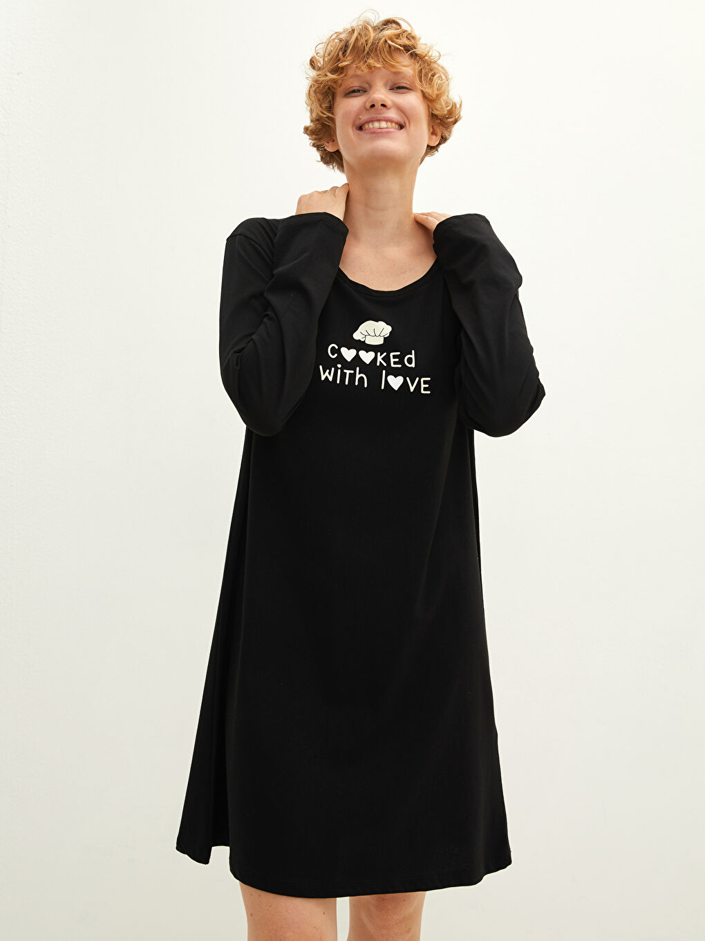 LCW DREAM Crew Neck Printed Long Sleeve Cotton Nightgown -W19109Z8-CVL