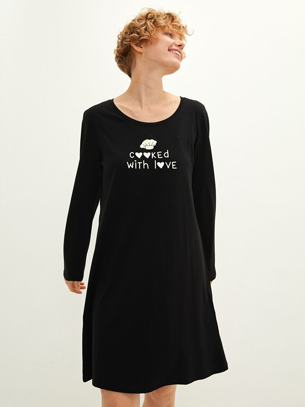 LCW DREAM Crew Neck Printed Long Sleeve Cotton Nightgown -W19109Z8-CVL