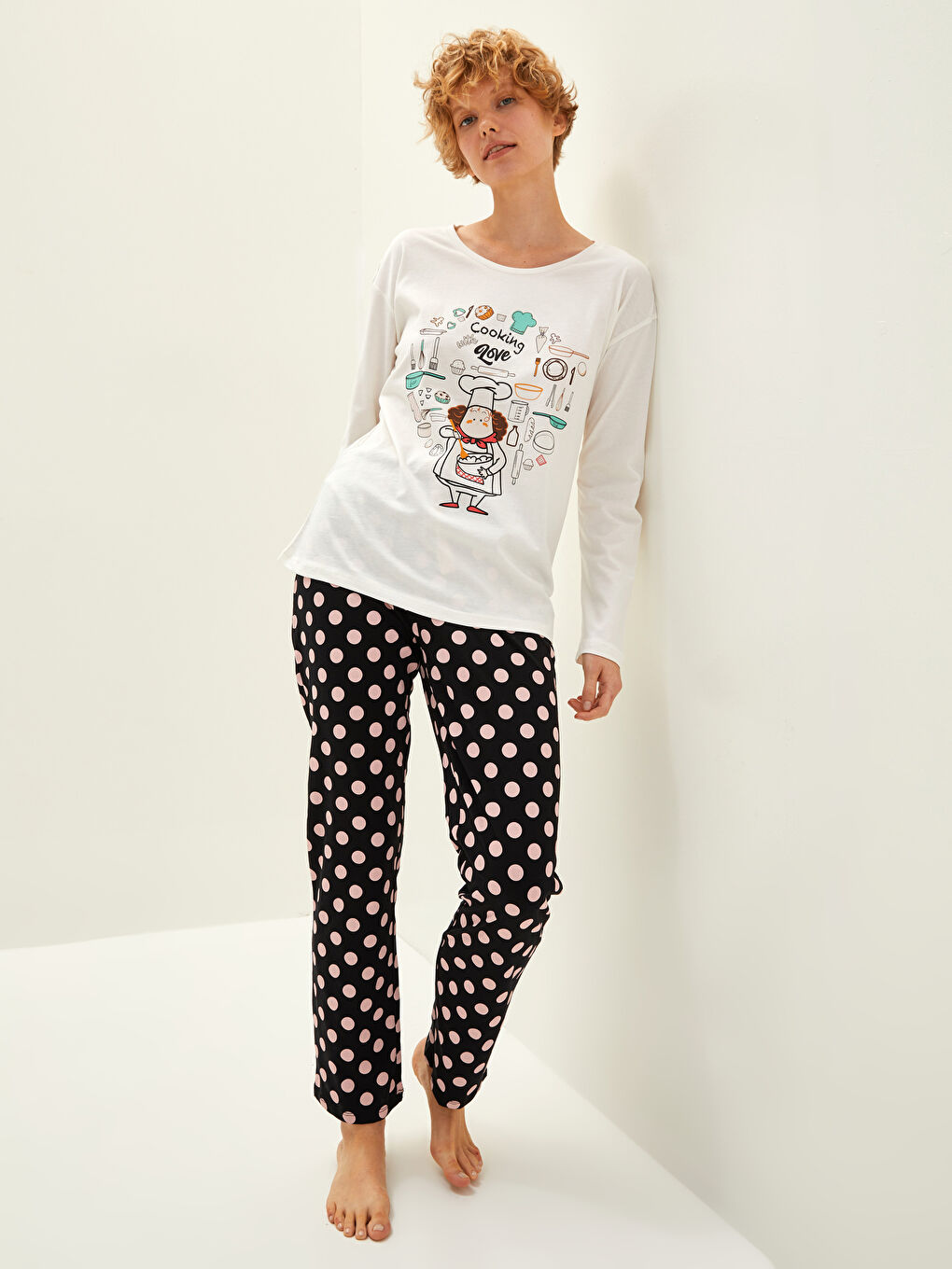 Crew Neck Printed Long Sleeve Cotton Women's Pajama Set-1