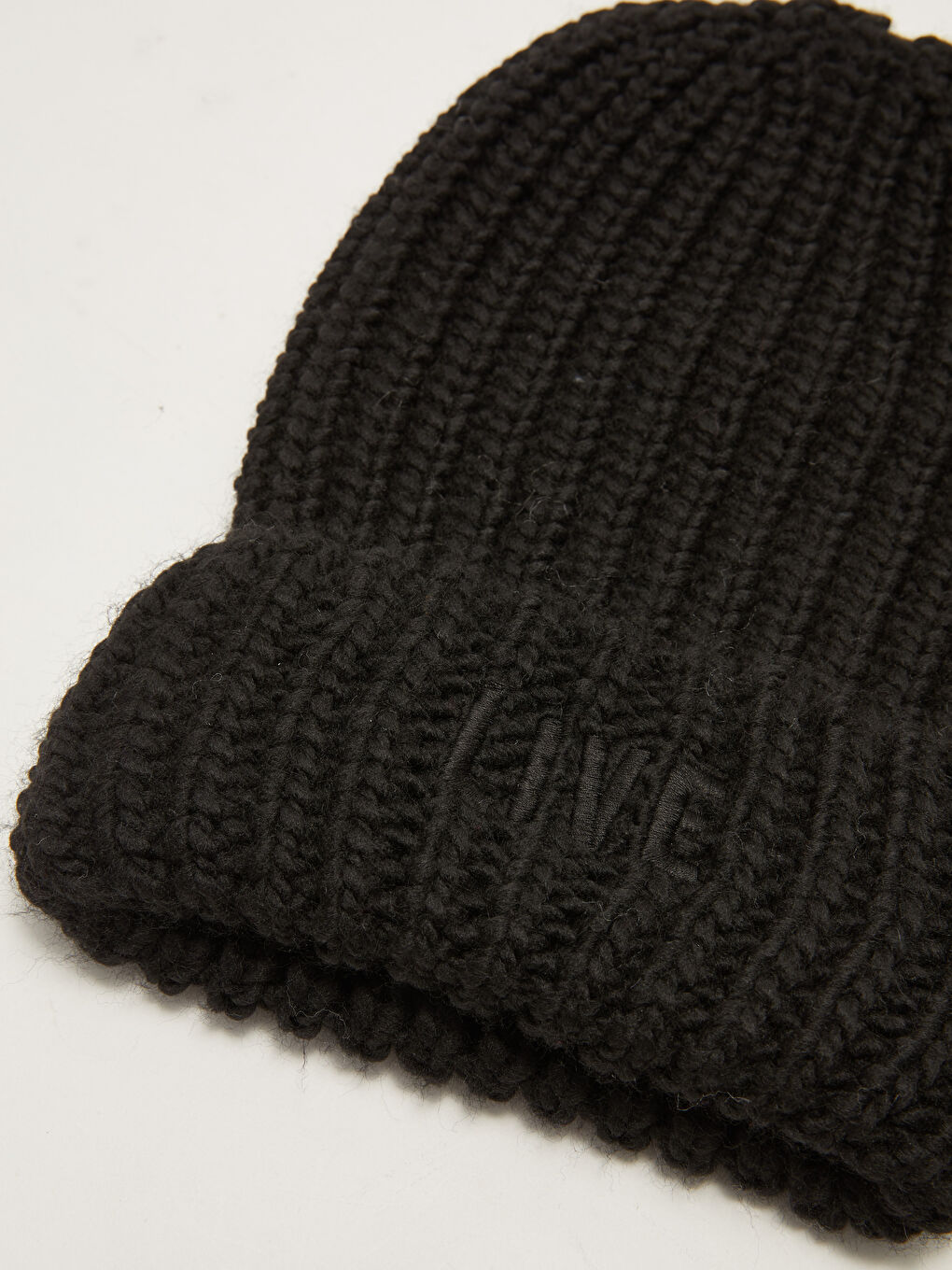 Siyah Yazı İşlemeli Kadın Triko Bere-3