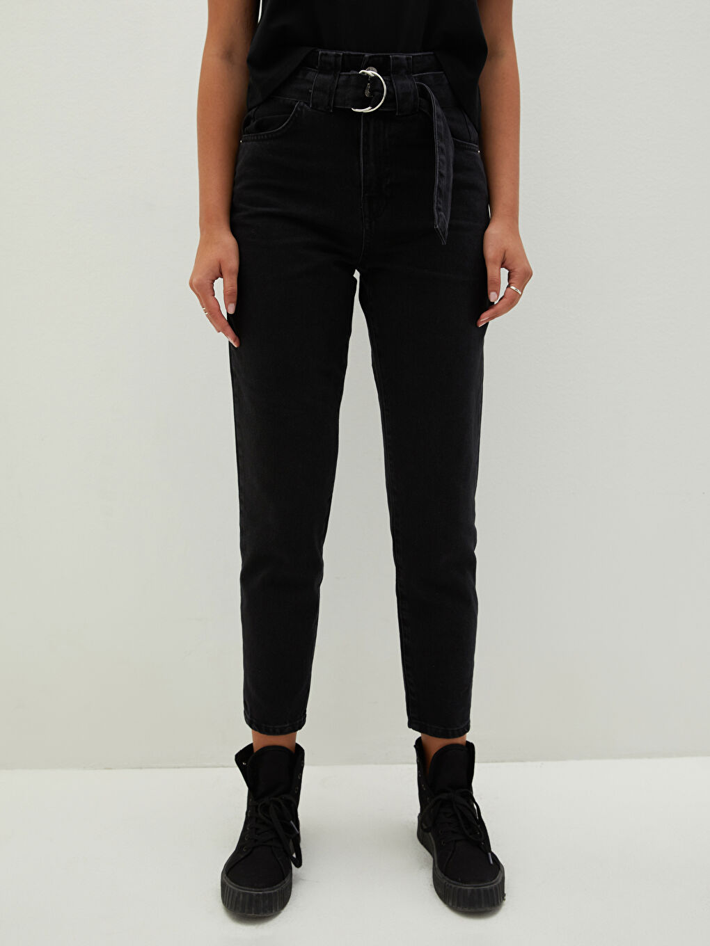 High Waist Mom Fit Pocket Detailed Women's Rodeo Denim Trousers-3