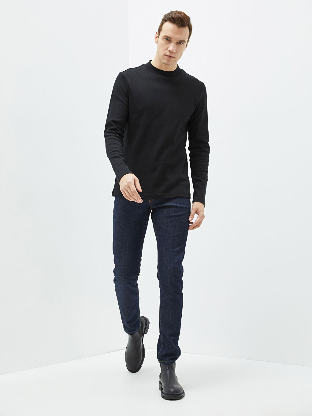 LCWAIKIKI Basic Crew Neck Basic Long Sleeve Men's T-shirt -W19193Z8-CVL