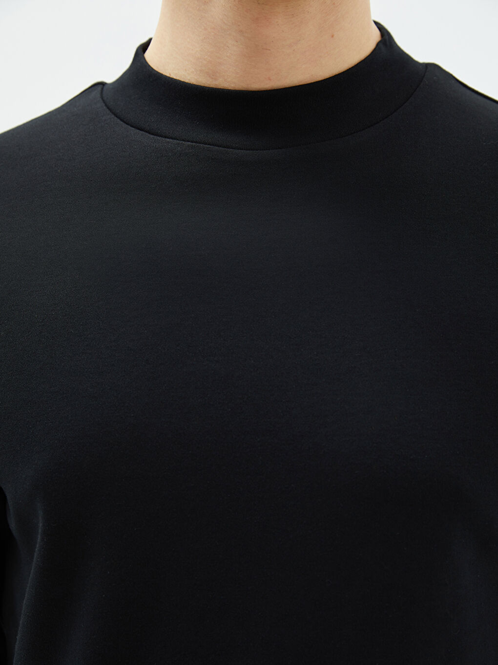 LCWAIKIKI Basic Crew Neck Basic Long Sleeve Men's T-shirt -W19193Z8-CVL