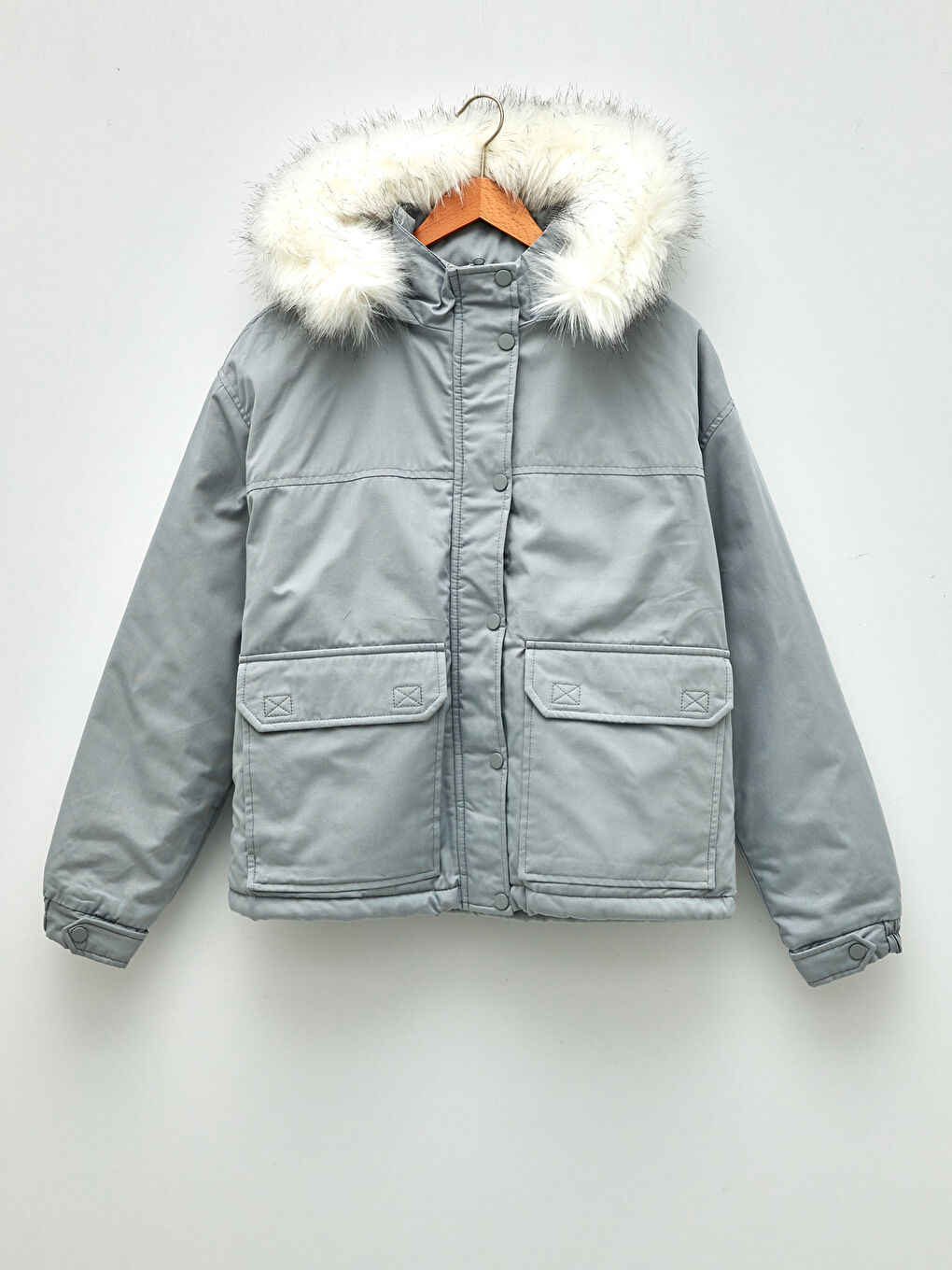 Gri Kapüşonlu Düz Cep Detaylı Uzun Kollu Kalın Kadın Parka-6