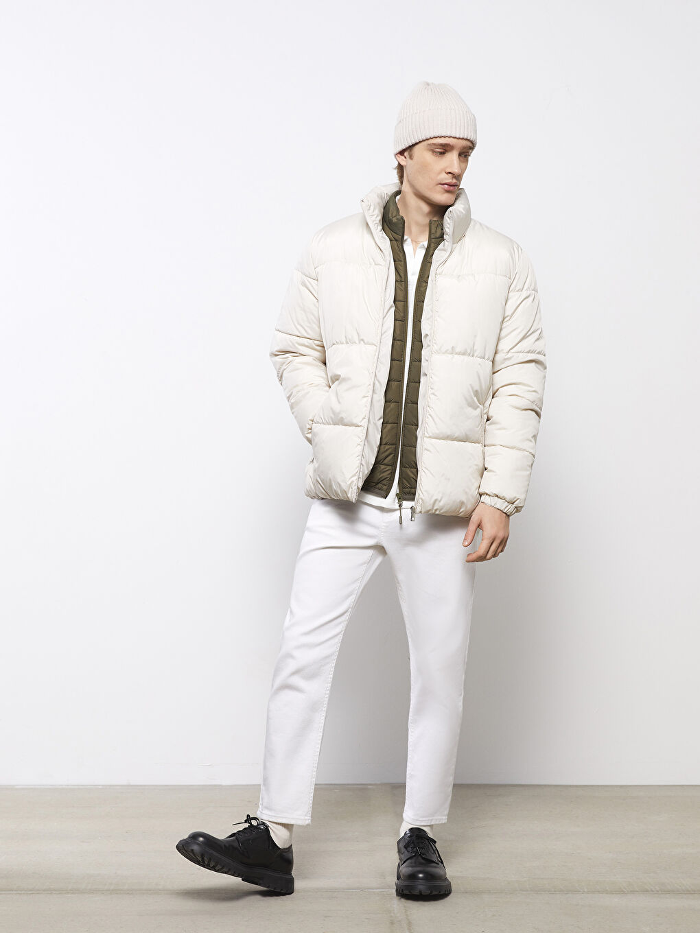 Manteau Bouffant à Col Cheminée Svelte pour Hommes