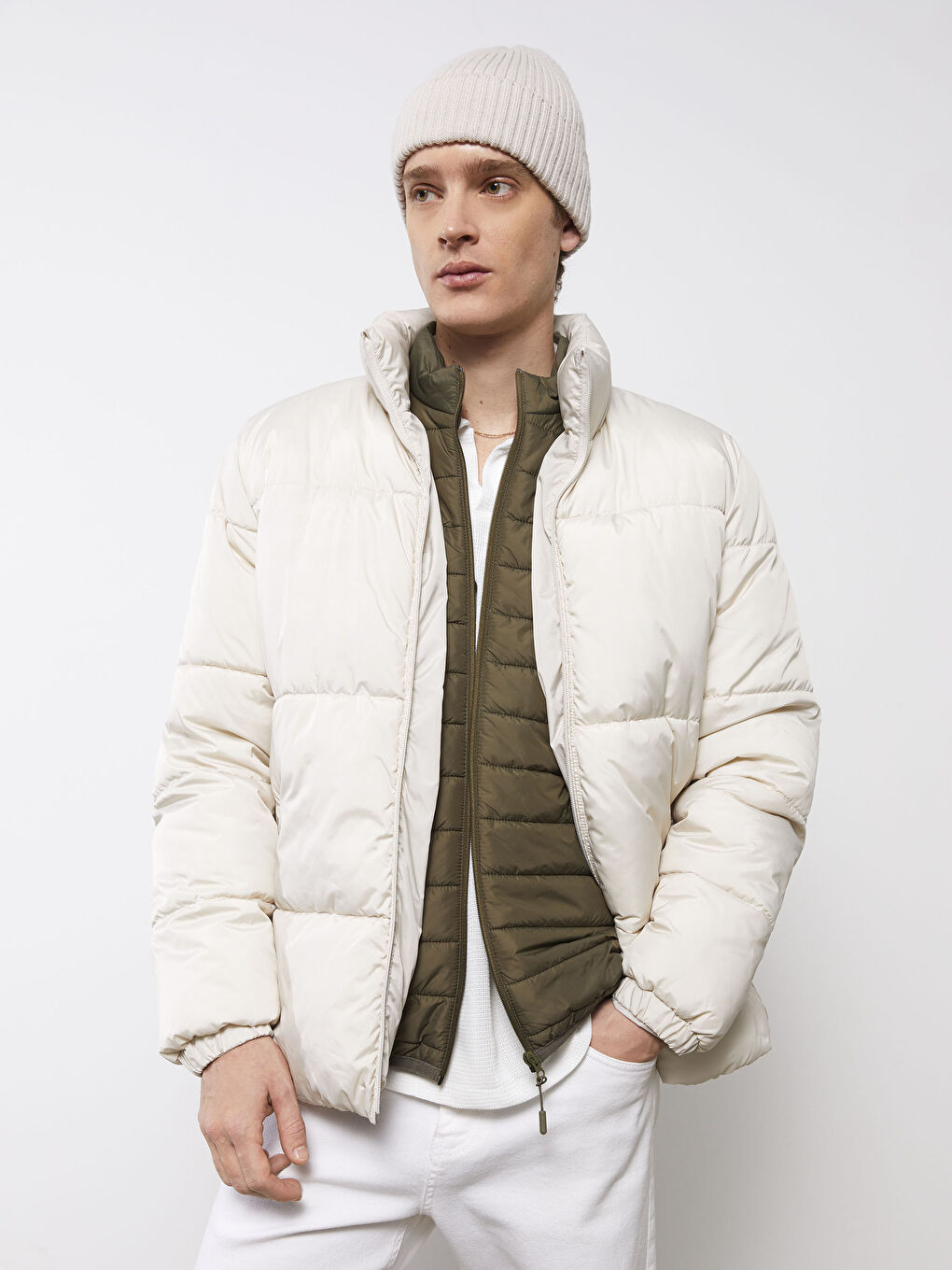 Manteau Bouffant à Col Cheminée Svelte pour Hommes-1