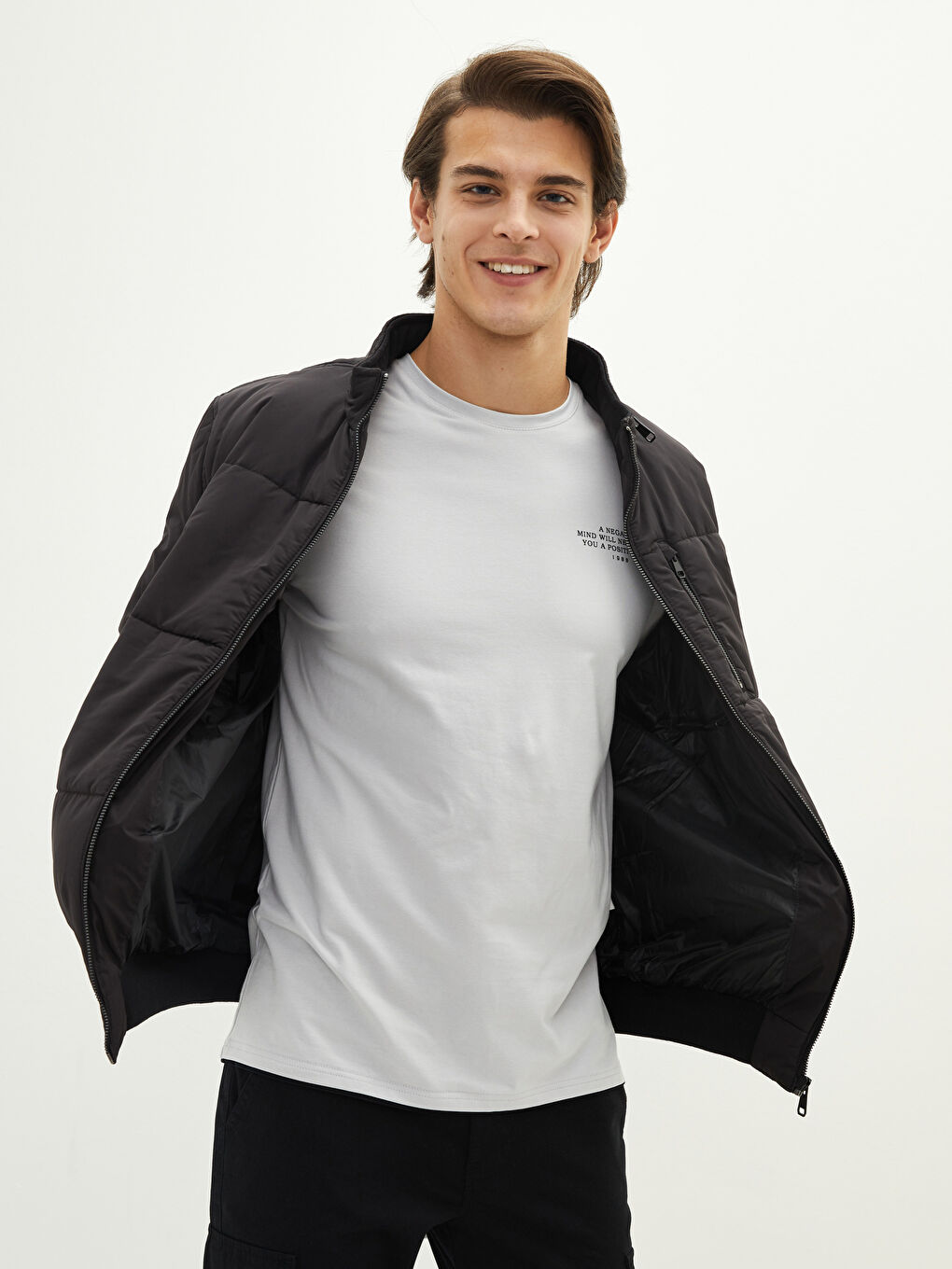 Kaput sa uspravnom kragnom standardnog kroja za muškarce-2