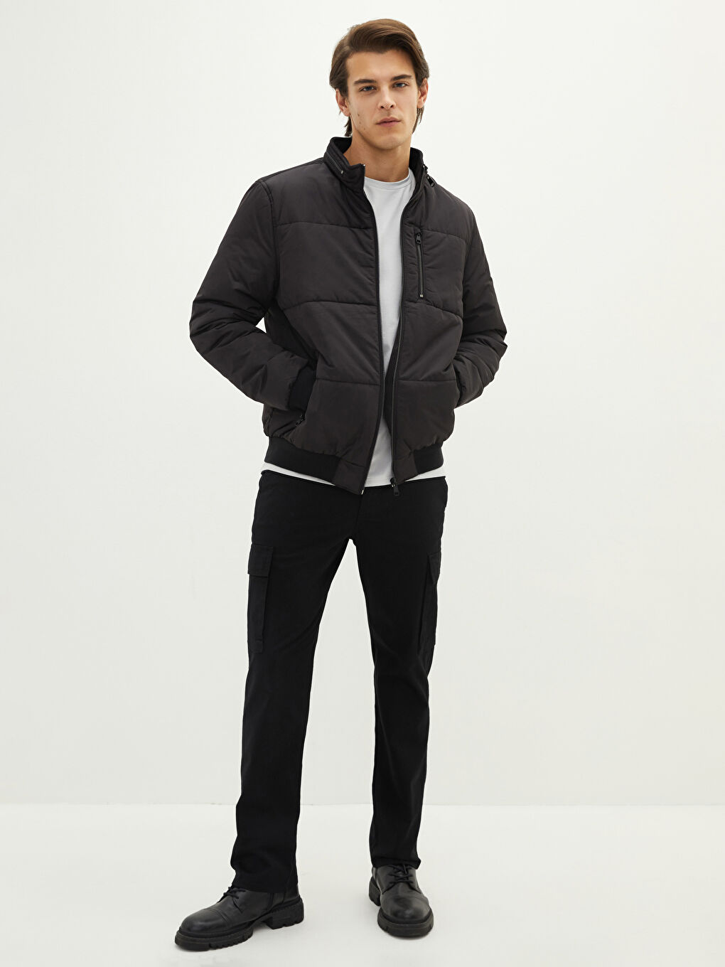 Kaput sa uspravnom kragnom standardnog kroja za muškarce-3