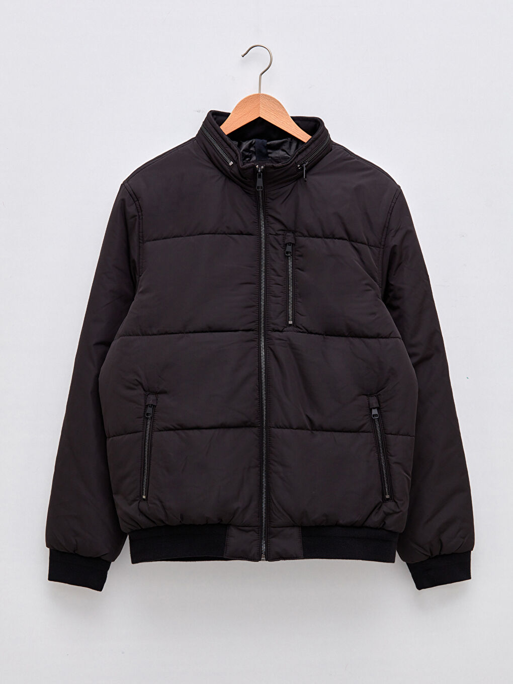 Kaput sa uspravnom kragnom standardnog kroja za muškarce-6