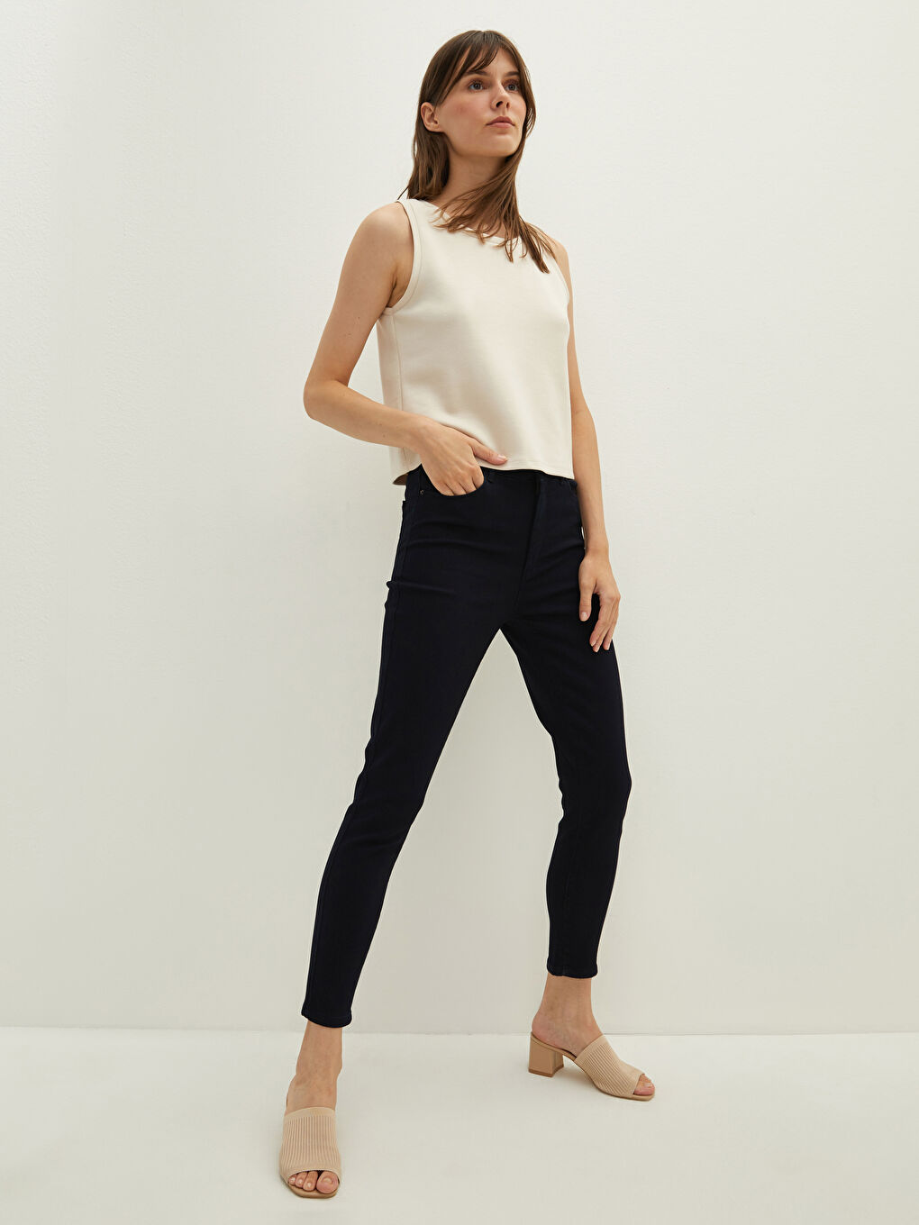 Mercury Skinny Fit Women's Jean Pants with Pocket Detail-1