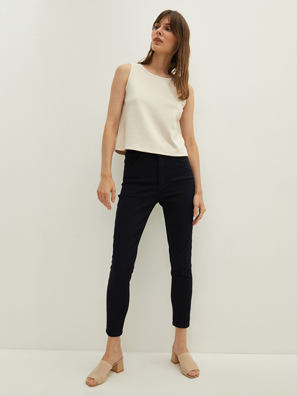 Mercury Skinny Fit Women's Jean Pants with Pocket Detail-2