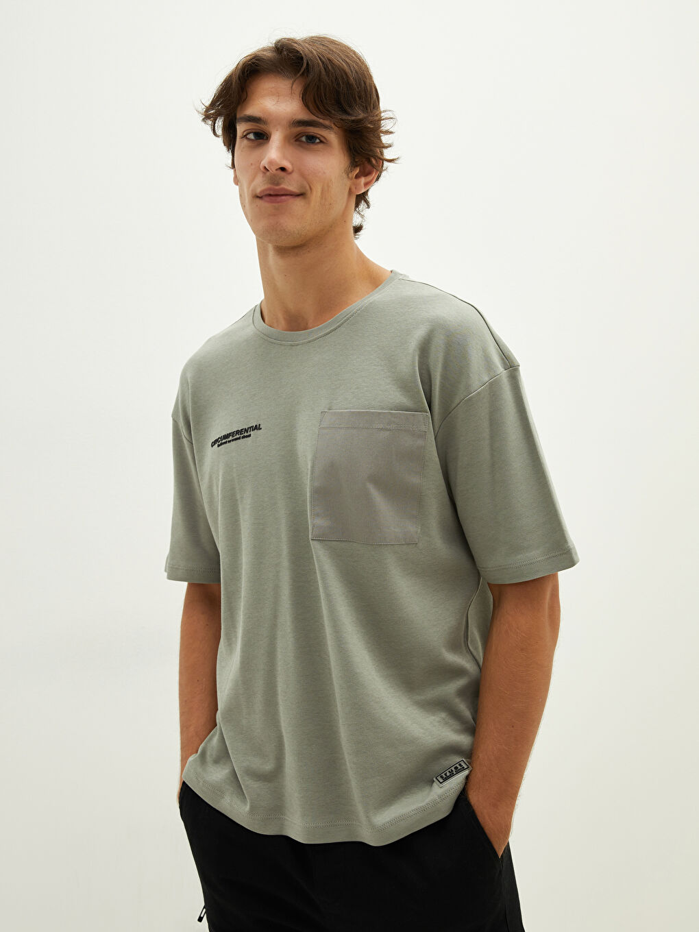 Haki Bisiklet Yaka Kısa Kollu Baskılı Penye Erkek Tişört-3