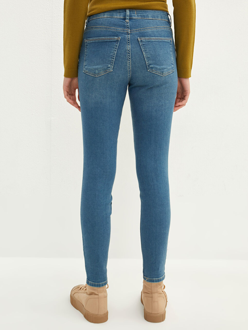 LCW Jeans Normal Waist Mercury Skinny Fit Women's Rodeo Jean Trousers with Pocket Detail -W19687Z8-507