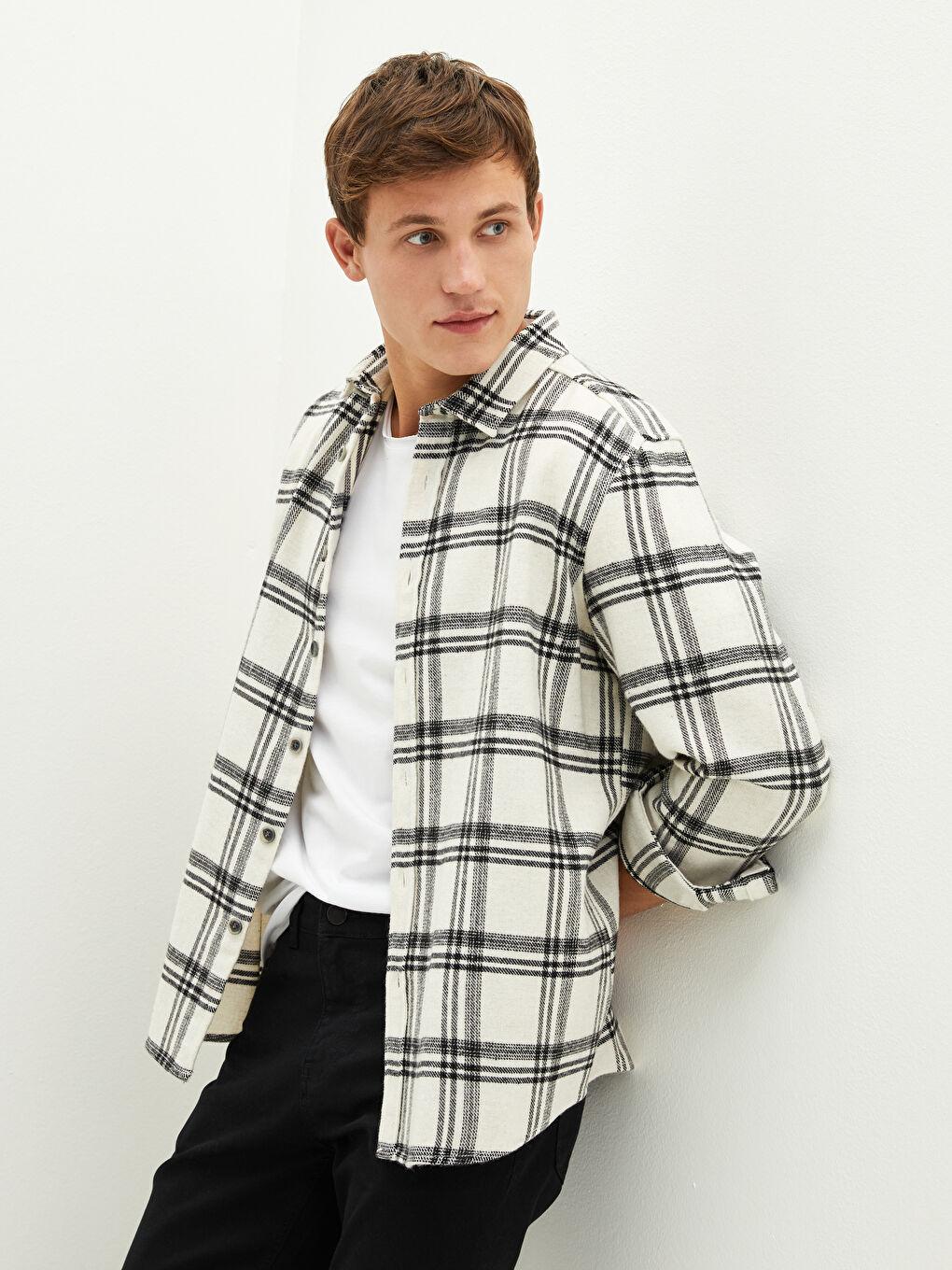 قميص فلانيل رجالي بنقشة مربعات وأكمام طويلة وقصة عادية-2