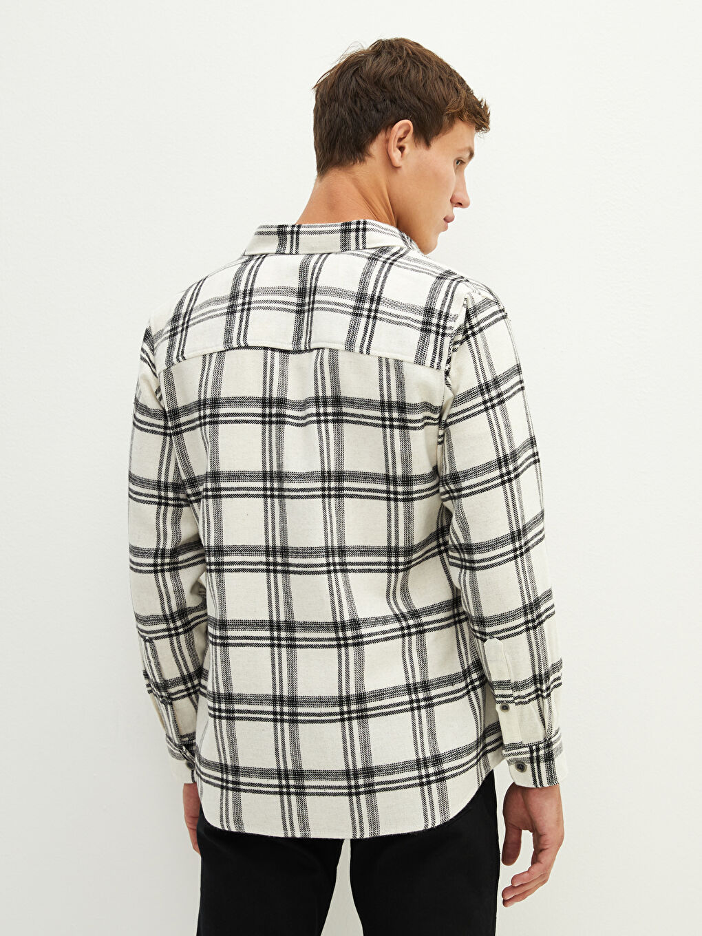 قميص فلانيل رجالي بنقشة مربعات وأكمام طويلة وقصة عادية-5