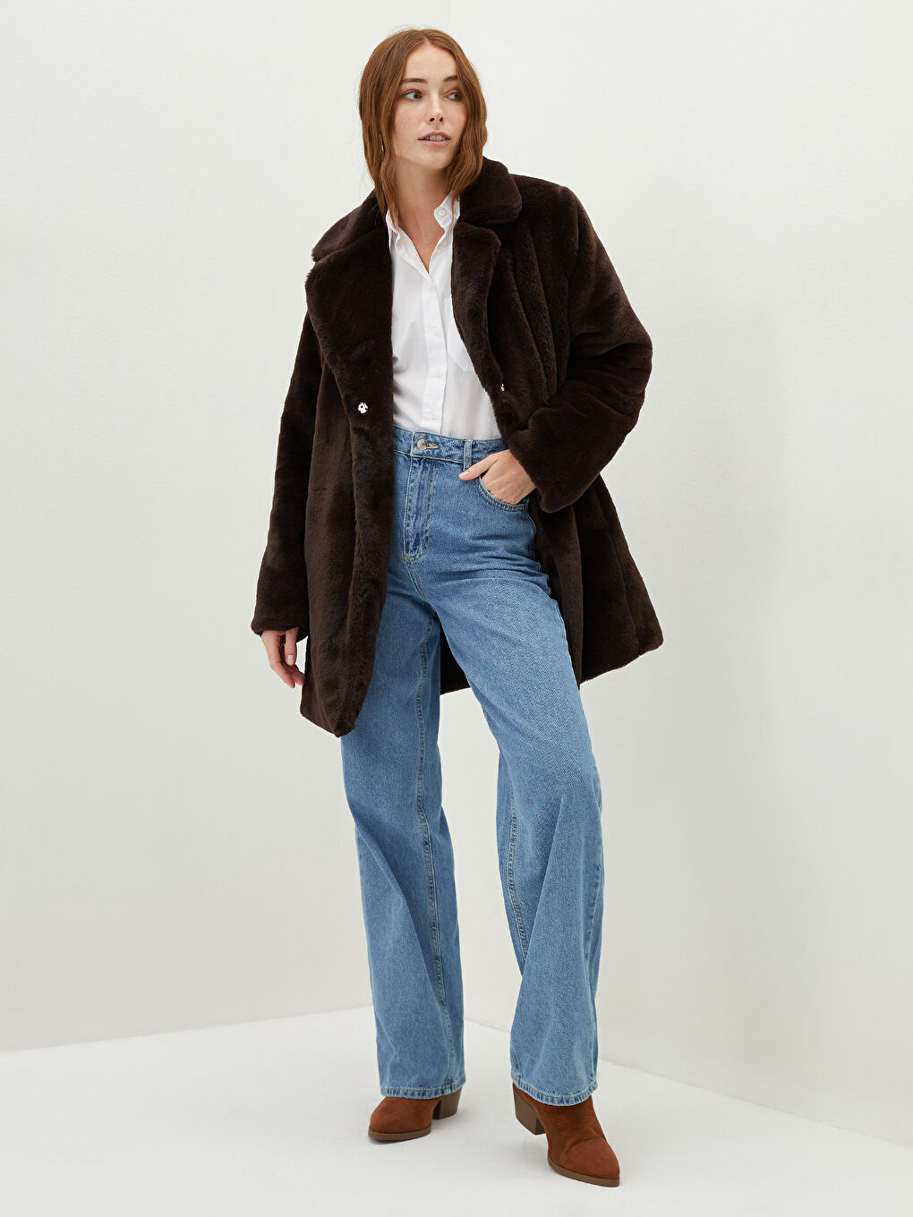 LCWAIKIKI Classic Jacket Collar Straight Pocket Detailed Long Sleeve Thick Women's Coat -W19755Z8-QM4