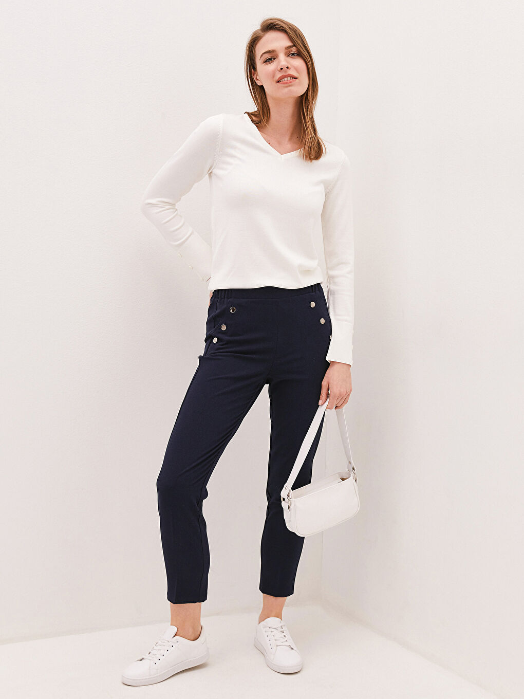 Lacivert Beli Lastikli Düğme Detaylı Cepli Kadın Pantolon-1