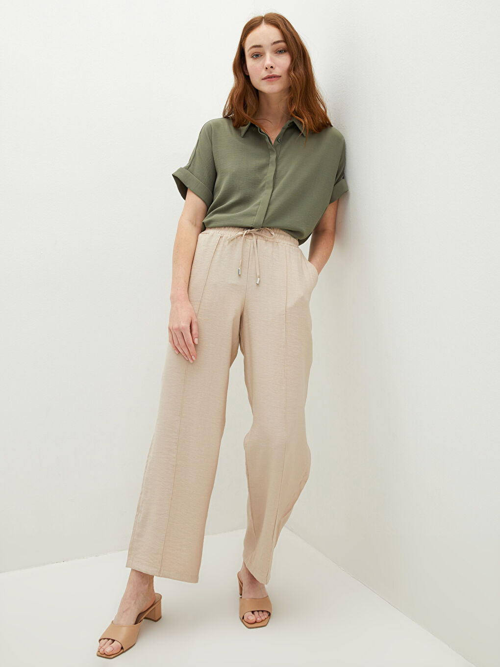 Elastic Waist Loose Fit Regular Pocket Detailed Women's Trousers