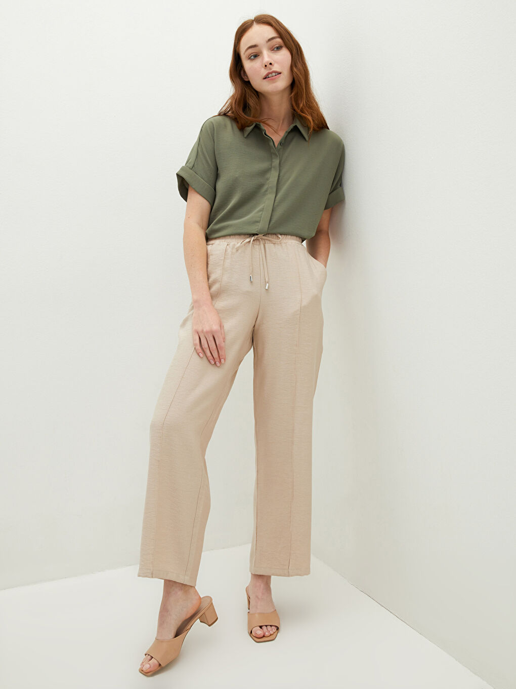 Elastic Waist Loose Fit Regular Pocket Detailed Women's Trousers-2