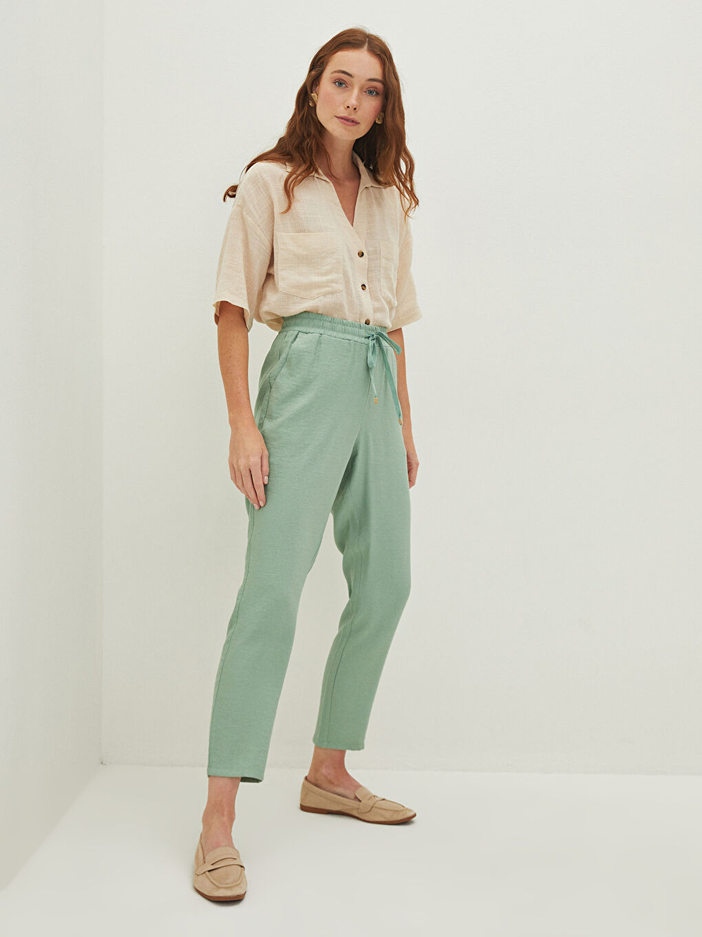 Yeşil Beli Lastikli Düz Cep Detaylı Kadın Pantolon