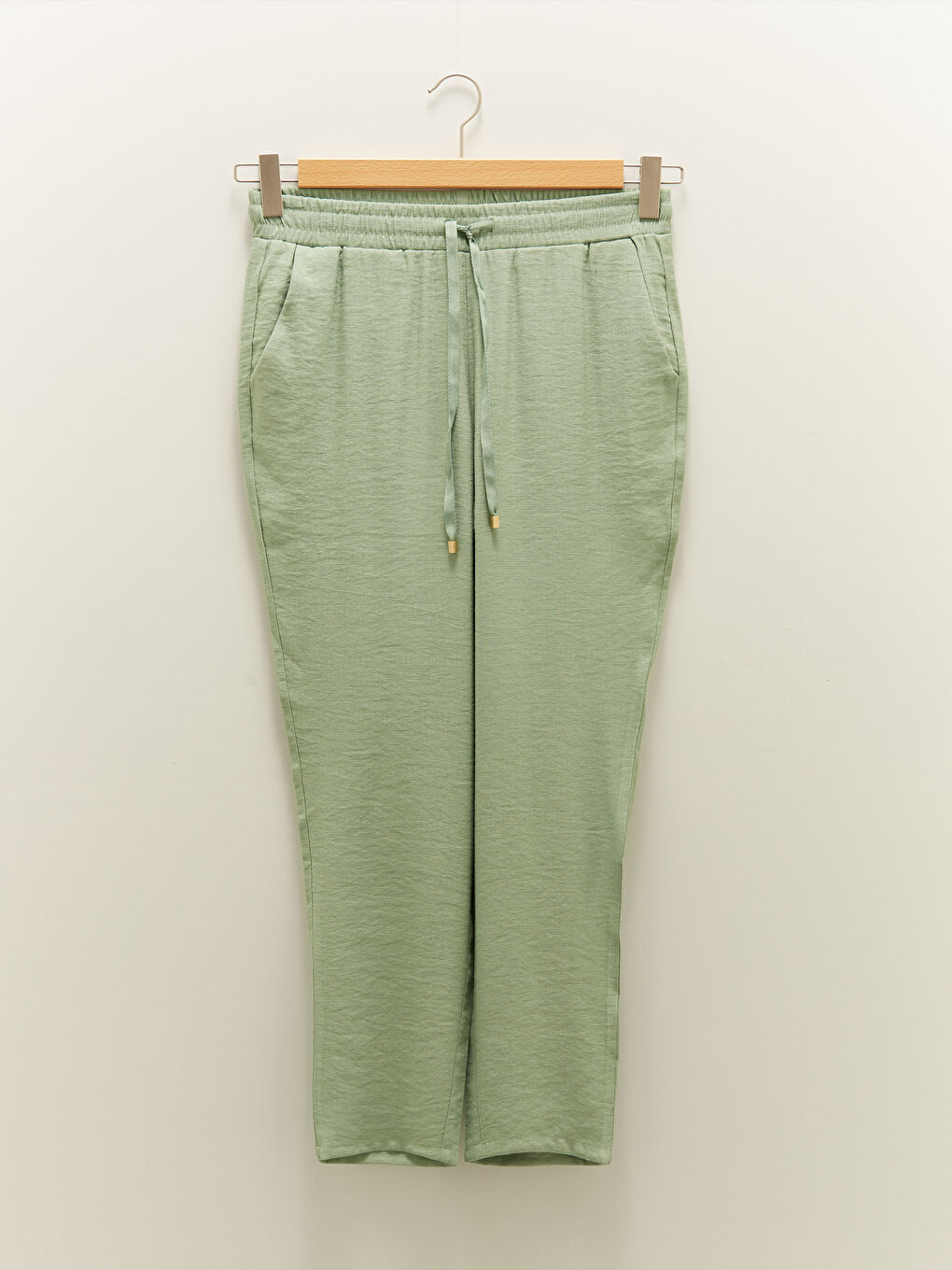 Yeşil Beli Lastikli Düz Cep Detaylı Kadın Pantolon-4