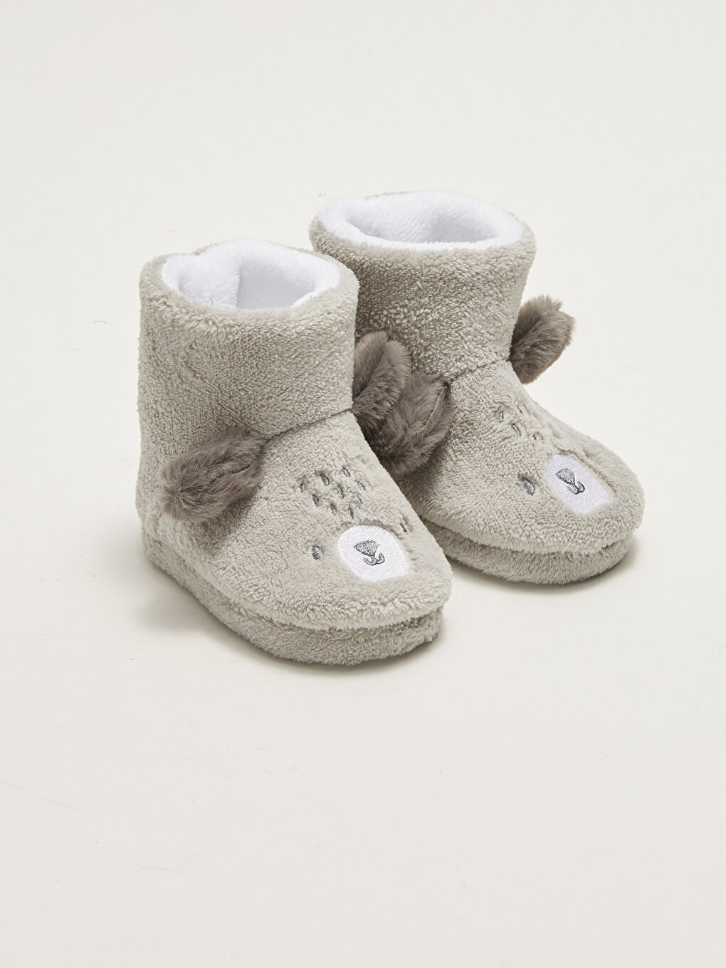 Кестеленген 3D аппликациялы бала ұлға арналған үй етік