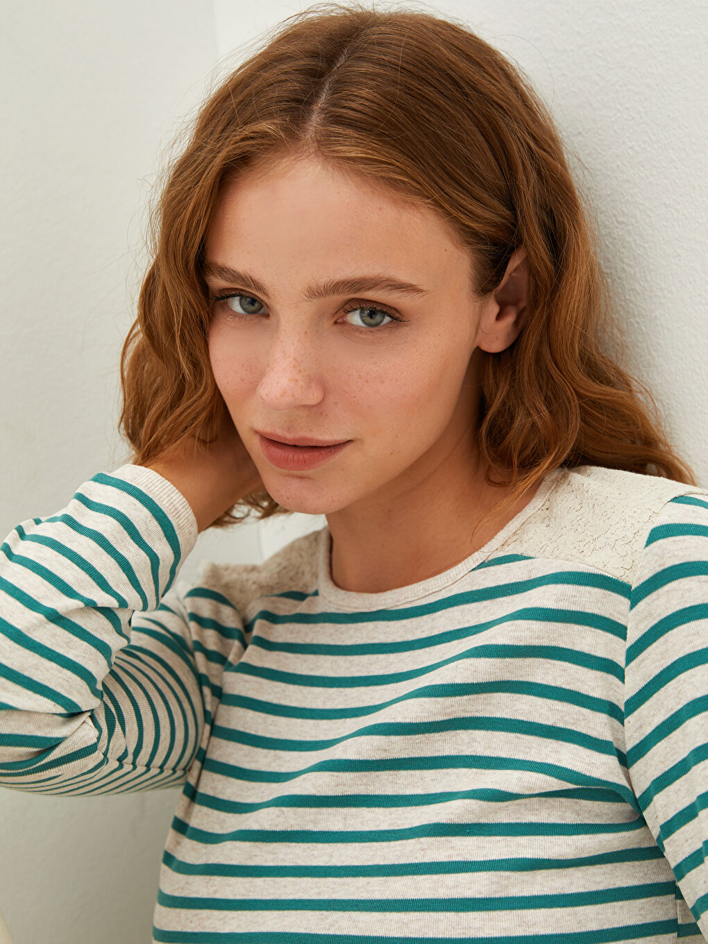 Crew Neck Striped Long Sleeve Women's T-Shirt-3