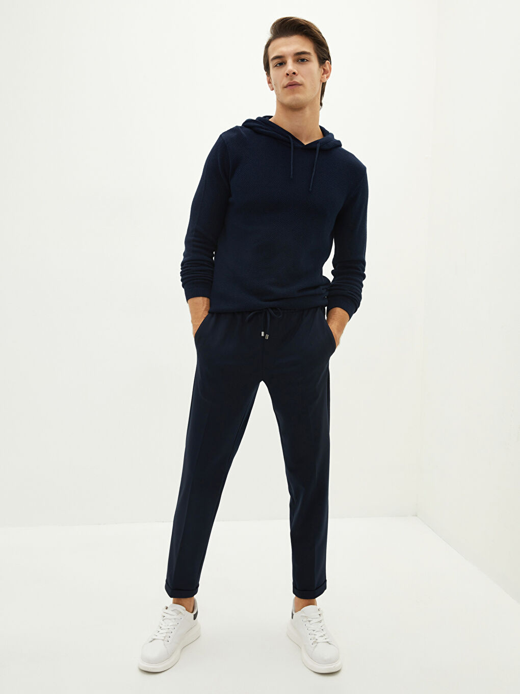 Lacivert Kapüşonlu Uzun Kollu Erkek Triko Kazak-2