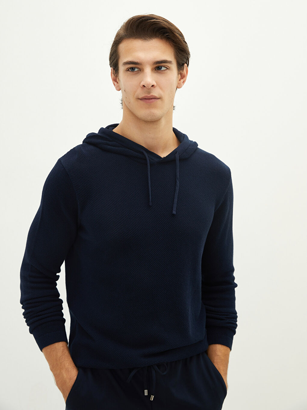 Lacivert Kapüşonlu Uzun Kollu Erkek Triko Kazak