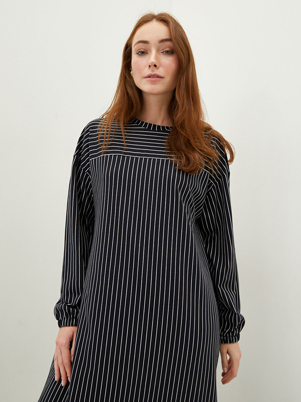 Siyah Bisiklet Yaka Çizgili Uzun Kollu Viskon Kadın Elbise-2