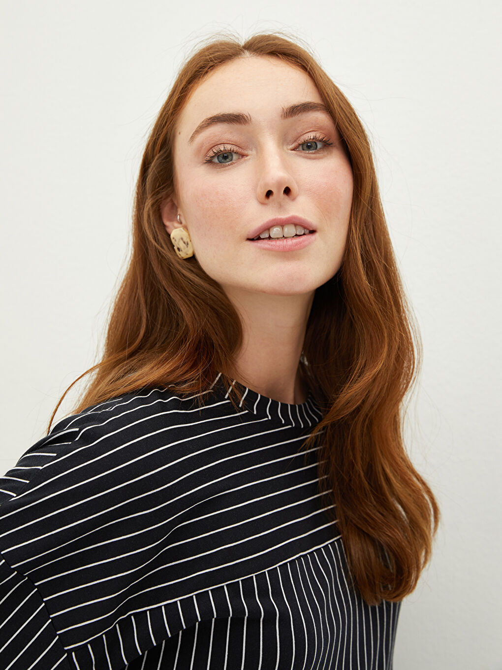 Siyah Bisiklet Yaka Çizgili Uzun Kollu Viskon Kadın Elbise-3