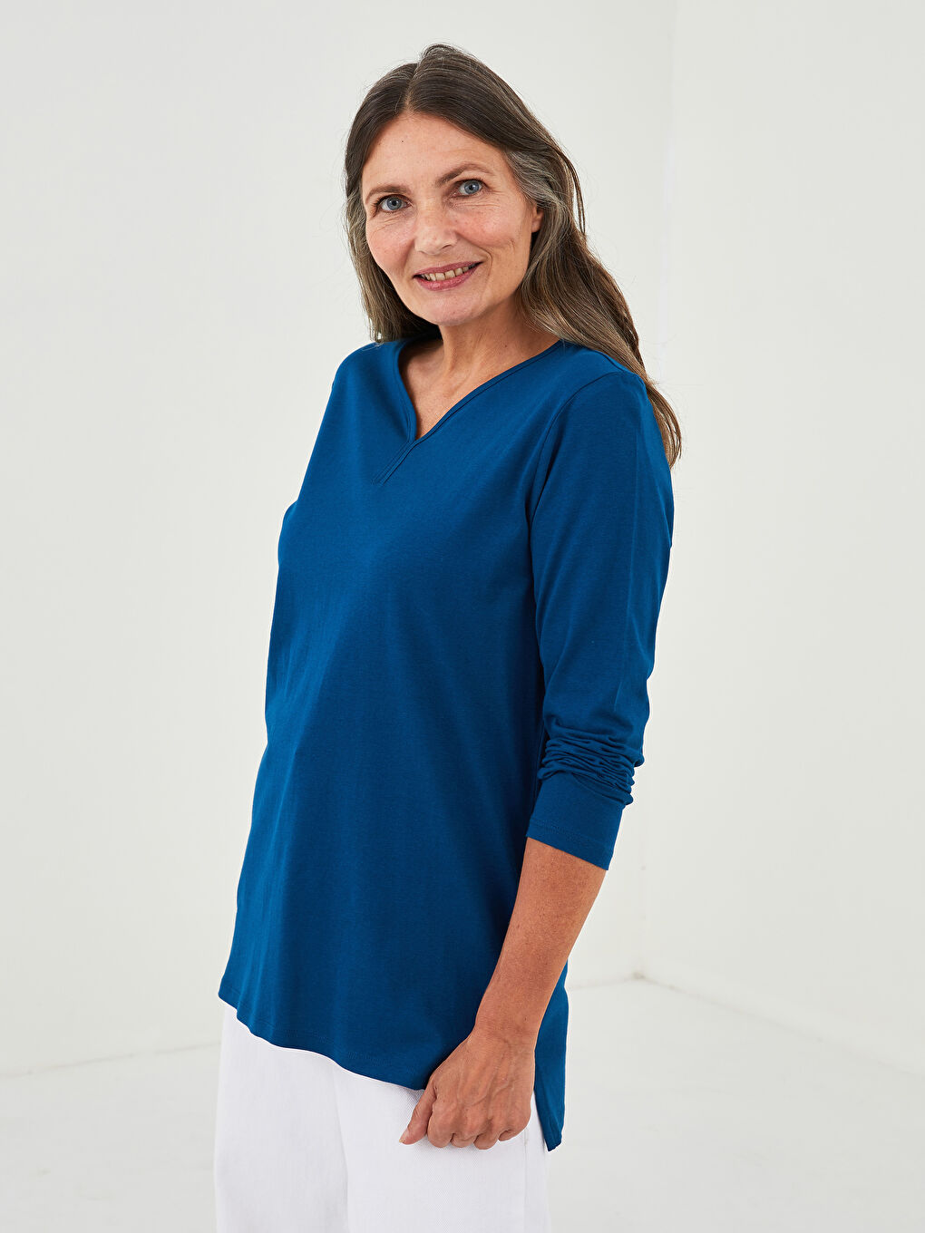 V Neck Straight Long Sleeve Cotton Women's T-Shirt-1
