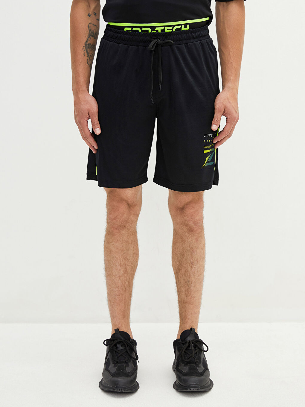 Siyah Standart Kalıp Erkek Spor Şort-3