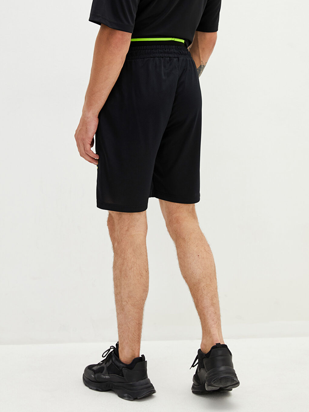 Siyah Standart Kalıp Erkek Spor Şort-4
