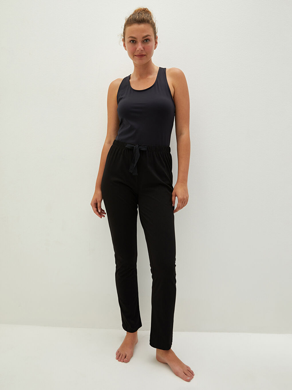 Женские пижамные брюки с эластичным поясом стандартного кроя-1