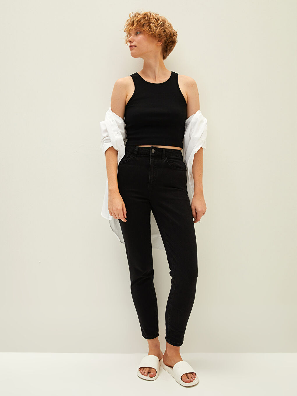 әйелдерге арналған жоғары бел анаға арналған киім үлгісі қалта детальды родео деним джинс шалбар