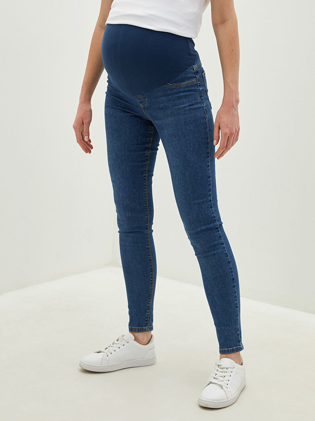 LCWAIKIKI Maternity Mercury Skinny Fit Pocket Detailed Maternity Jeans with Abdominal Panels -W1AD45Z8-507