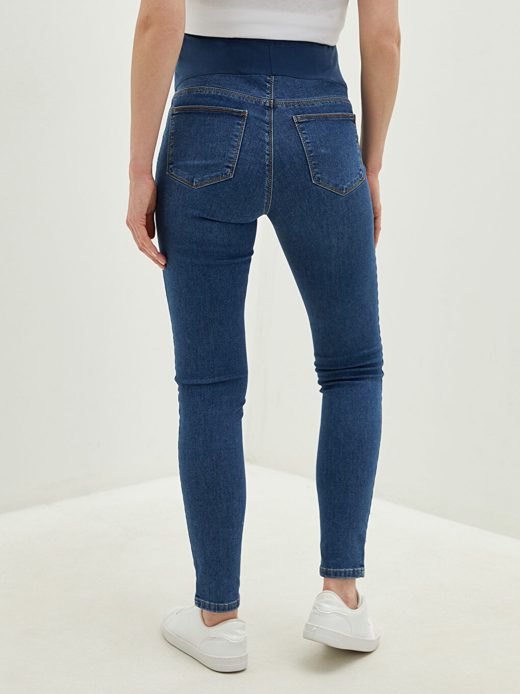 LCWAIKIKI Maternity Mercury Skinny Fit Pocket Detailed Maternity Jeans with Abdominal Panels -W1AD45Z8-507