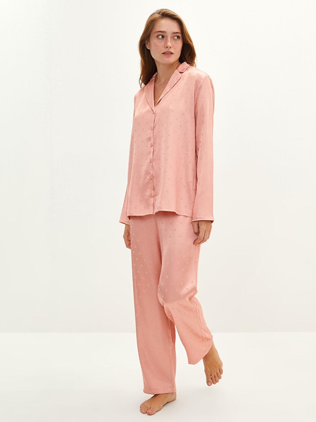 Pembe Gömlek Yaka Kalp Desenli Uzun Kollu Kadın Pijama Takımı-1