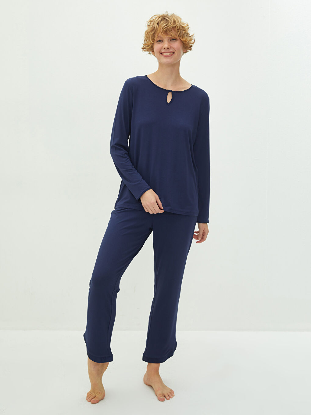 Lacivert Bisiklet Yaka Düz Uzun Kollu Viskon Kadın Pijama Takımı-1