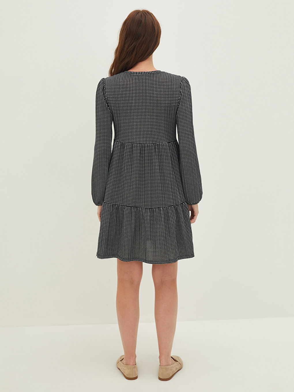 Siyah Bisiklet Yaka Kazayağı Desenli Uzun Kollu Kaşkorse Kumaş Hamile Elbise-4