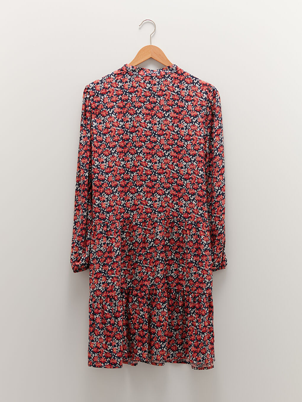 فستان حمل ياقة على شكل حرف V مُزهر كم طويل قماش بيلماندو-6