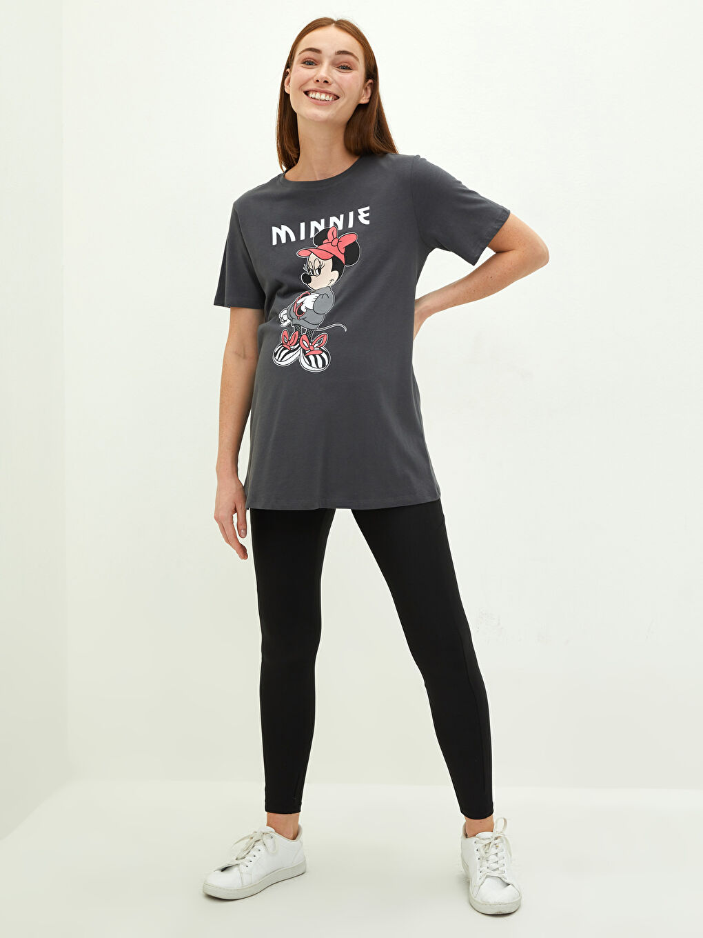 تیشێرتی منداڵبوون یه‌خه‌ خڕ چاپکراوی مینی ماوس قۆڵ كورت جێرسی-2