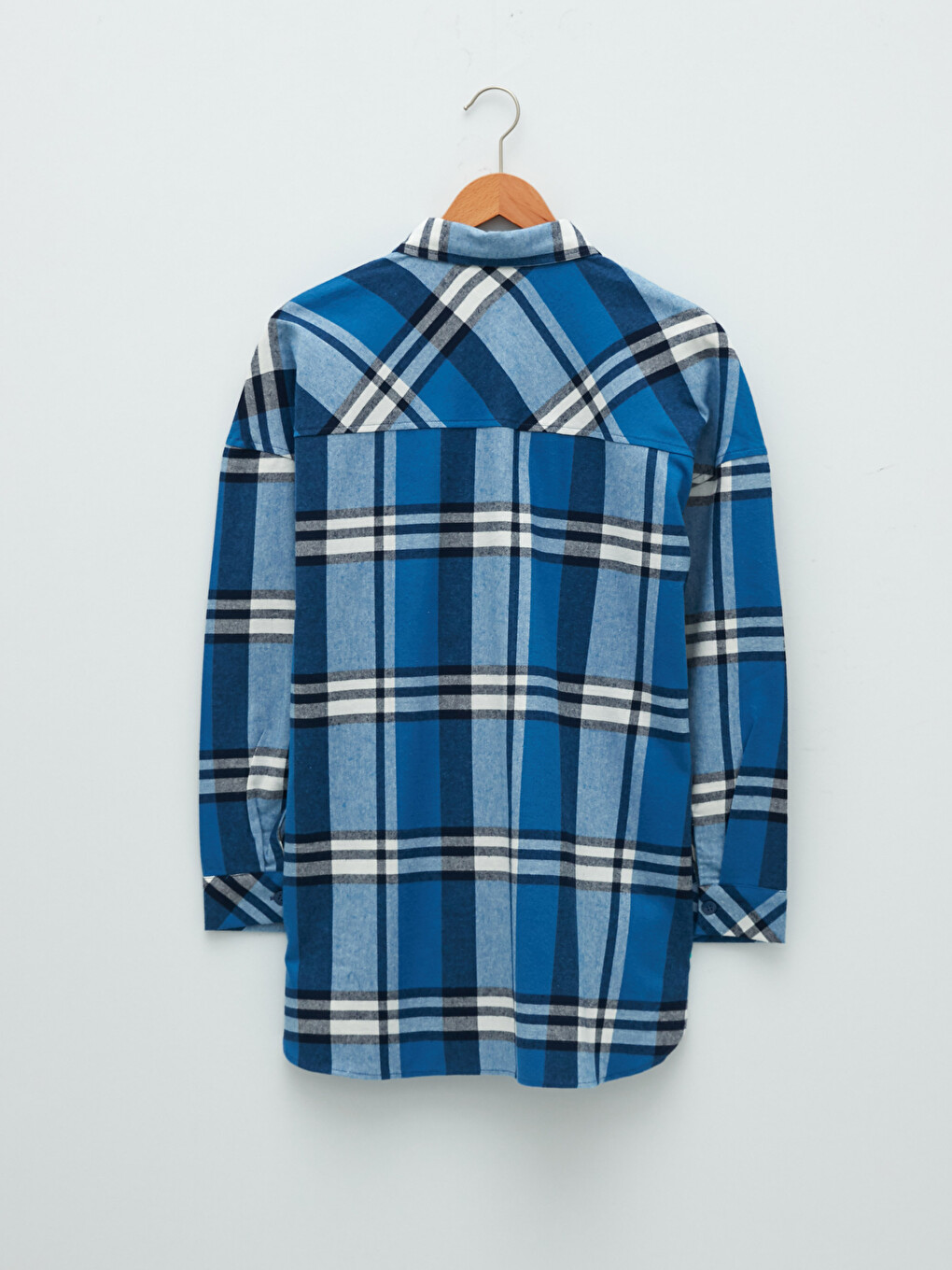 Chemise de Maternité en Tissu Flanelle à Carreaux avec Fermeture à Boutons sur le Devant et Détails de Poche-5