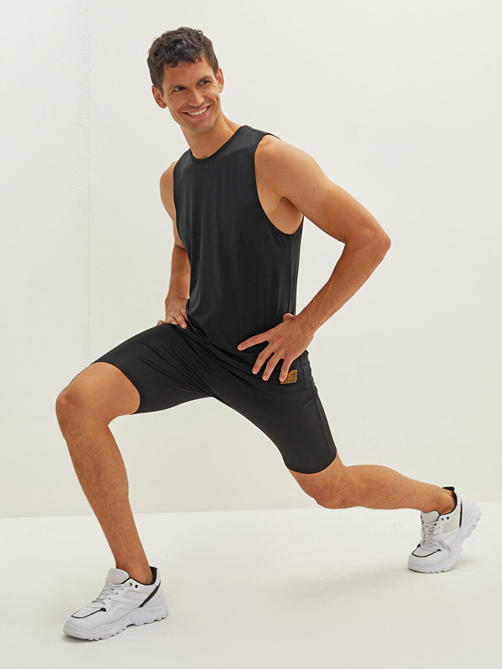 شورت رياضي ضيق للرجال-1