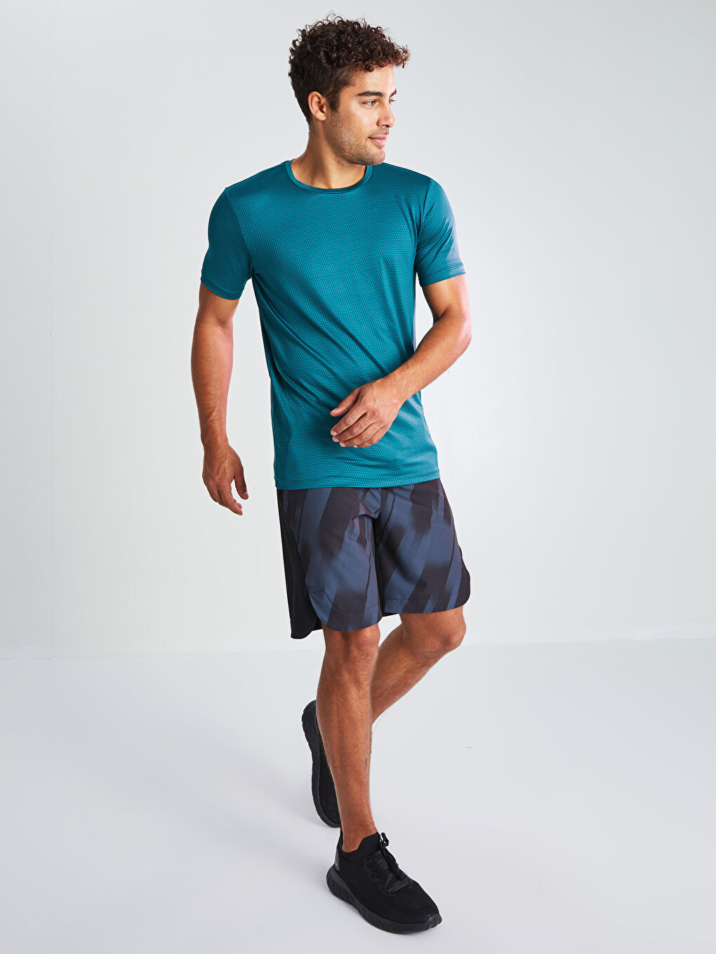 Yeşil Bisiklet Yaka Kısa Kollu Erkek Spor Tişört-3