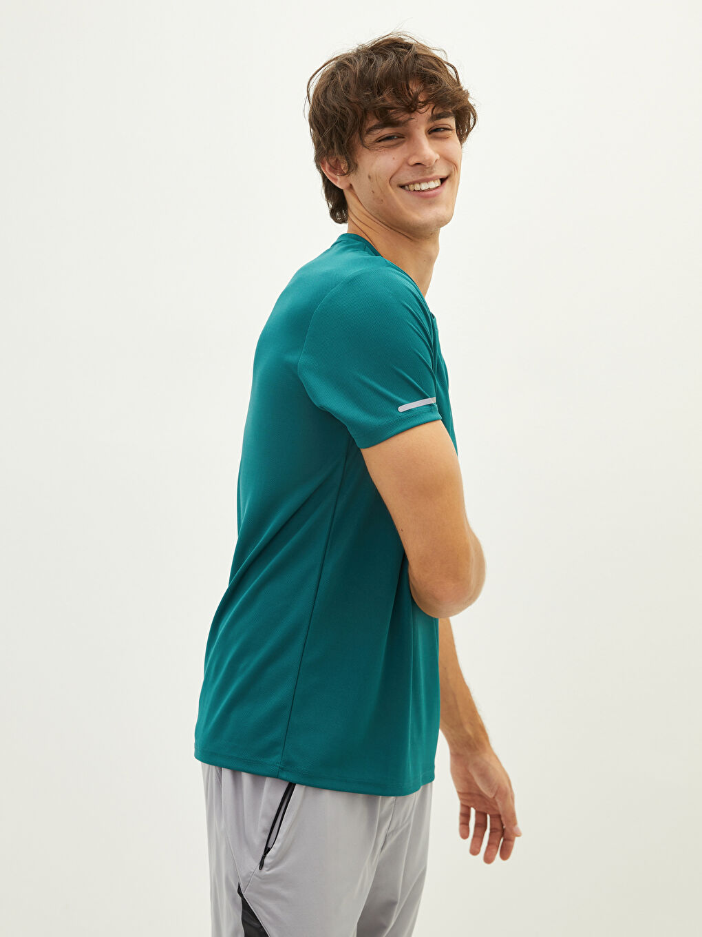 تي شيرت رياضي كم قصير كول مدور رجال-2