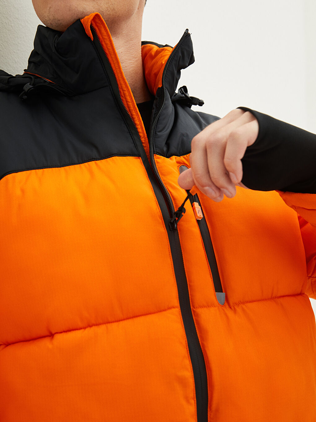 Manteau pour Hommes à Col Cheminée Coupe Régulière-1