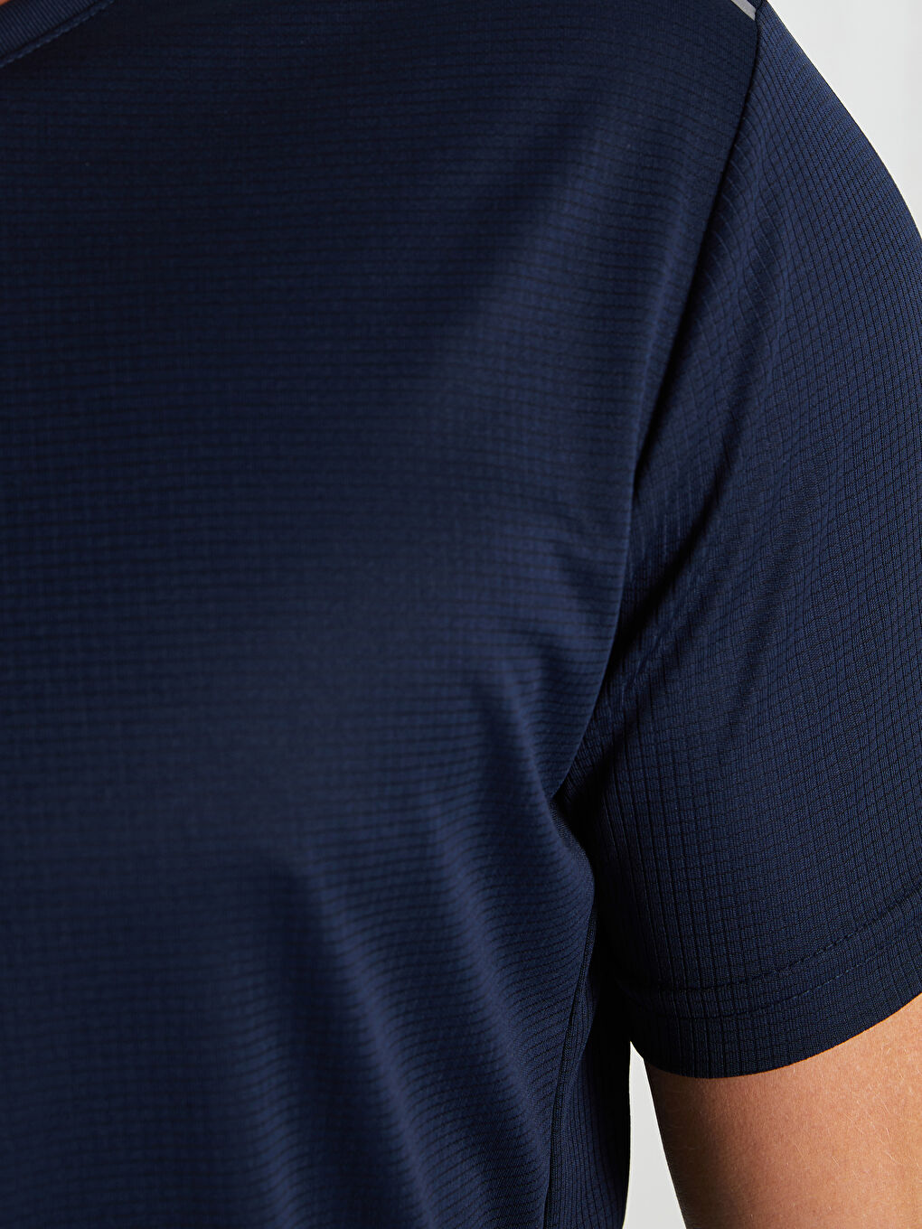 T-shirt de sport actif à manches courtes et col rond pour hommes-6